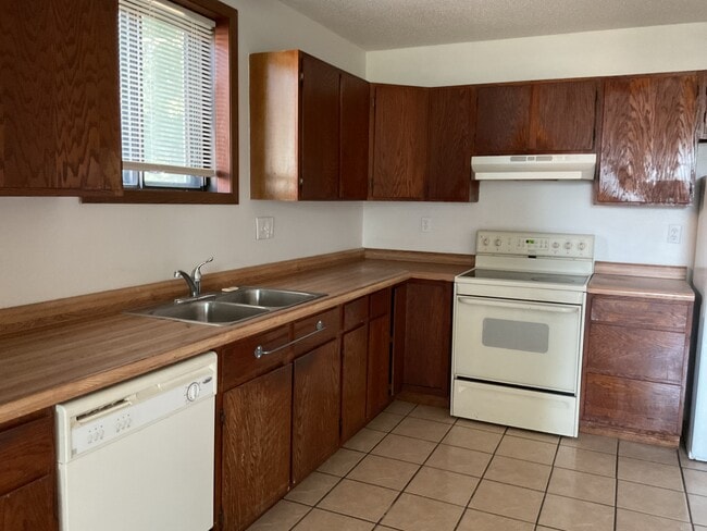 Photo - 2219 30th Ave S Unidad 2219