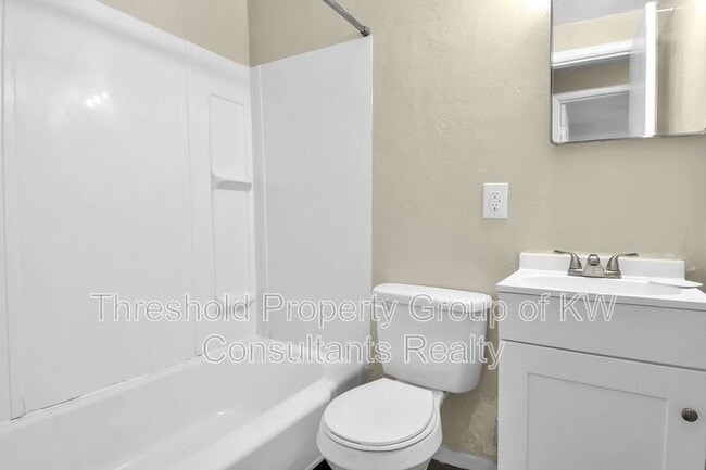 Photo - 1794 Genessee Ave Unit 2