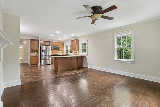 Photo - 1597 Frazier Rd