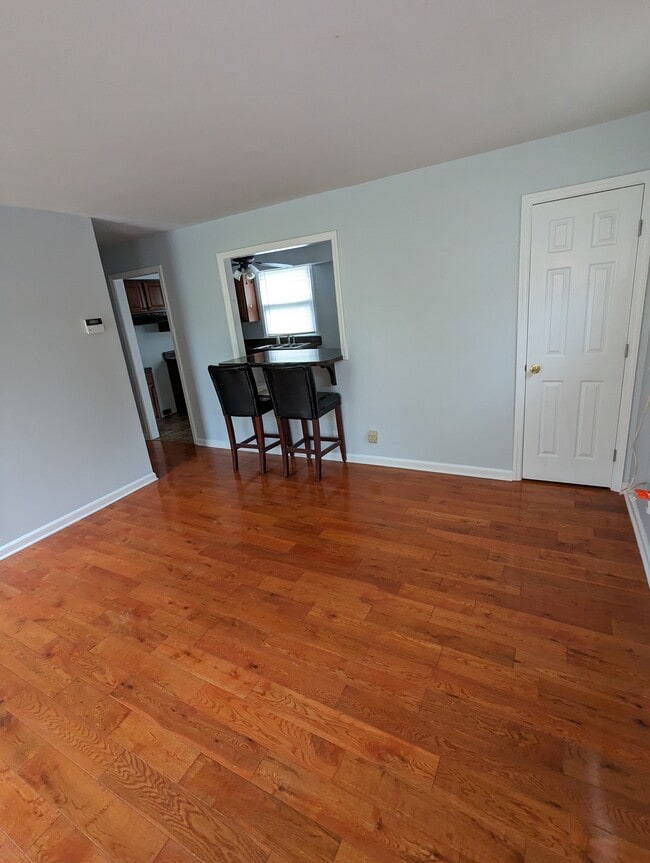 Photo - 3213 Lagrange Dr