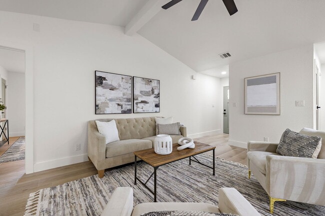 Photo - 10418 Doc Holliday Trail