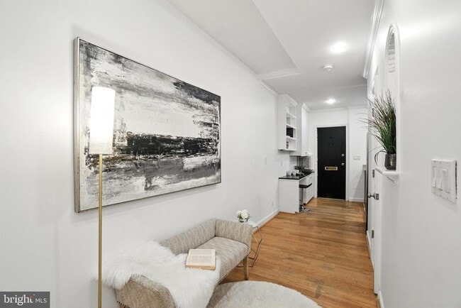 Photo - 1072 30th St NW