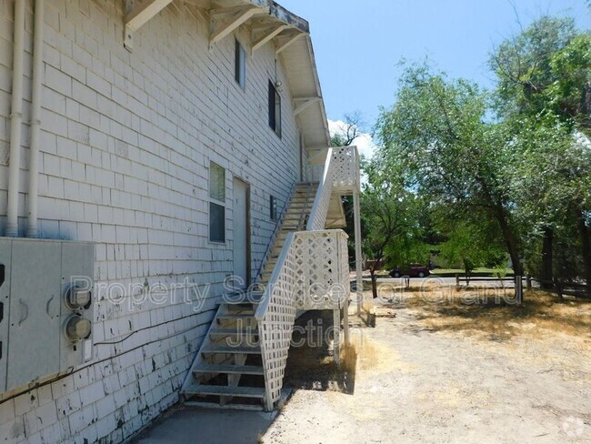 Building Photo - 140 Gunnison Ave Unit 1 Rental