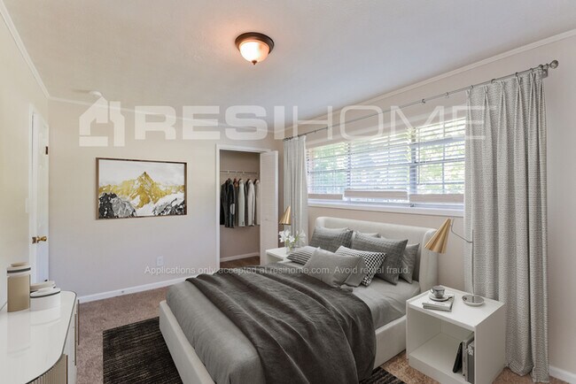 Photo - 7432 Meadows Dr