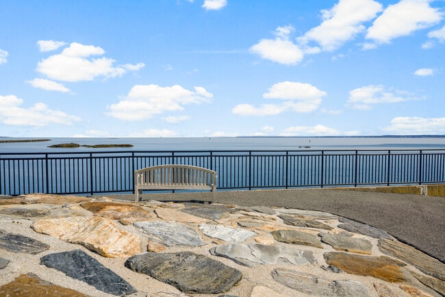 Photo - 17 Waters Edge