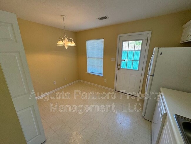 Photo - 442 Flowing Creek Dr