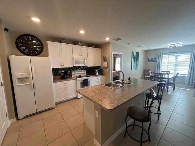 Photo - 7049 Waterford Pkwy