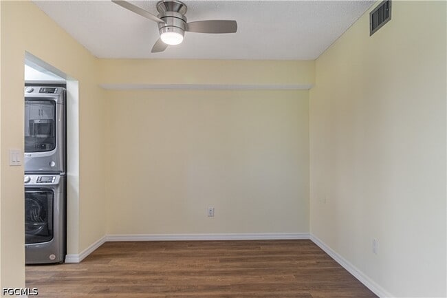 Photo - 7410 Lake Breeze Dr Unit 203