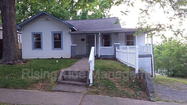 Photo - 1208 Waverly St