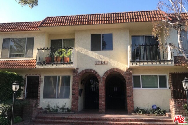 Photo - 1323 S Carmelina Ave Condo Unit 206