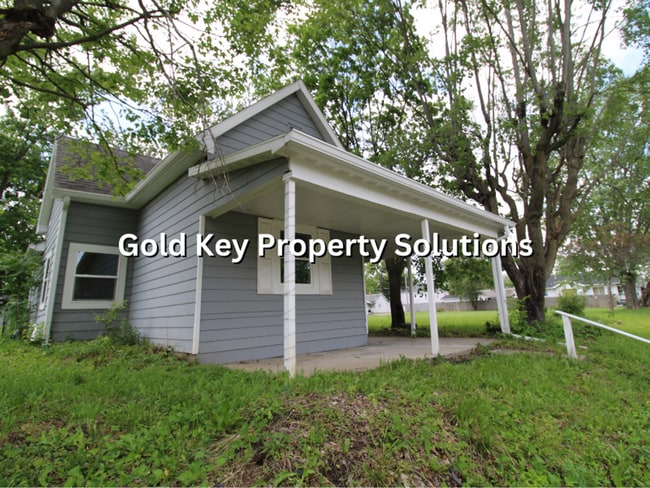 Photo - Nicely updated 3 BR 1 BA House with Covered Front Porch and Central Air (SECTION 8 APPROVED)