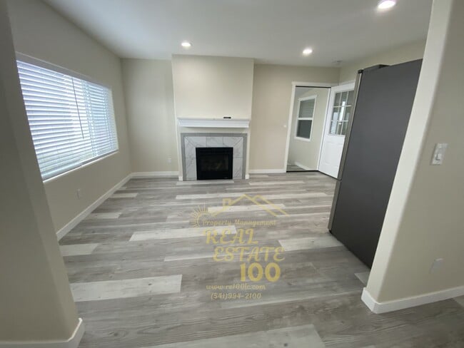 Photo - 3429 NW Jetty Ave