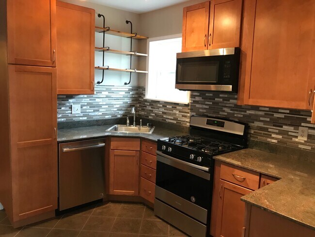 Photo - Newly renovated home in South Hampton! Wit...