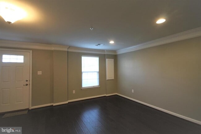 Photo - 228 Compass Dr