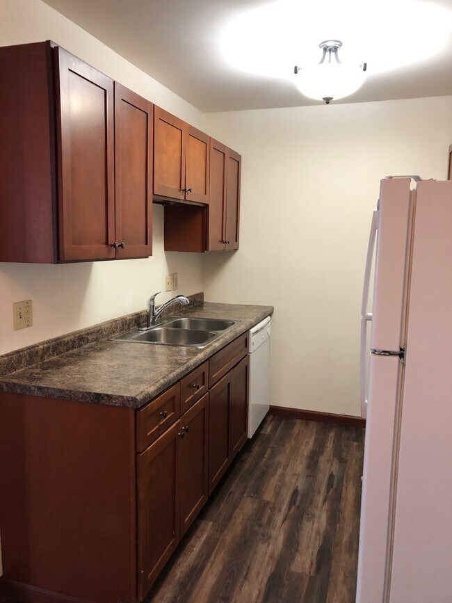 Photo - Browns Court Apartments