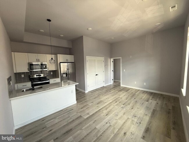 Photo - 2000 Cecil B. Moore Ave Unidad 4