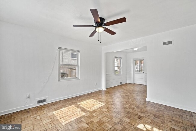 Building Photo - 4025 1st St SW Rental