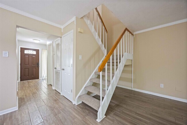 Photo - 2325 W Settler's Way