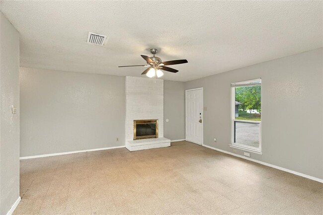 415 Thelma Dr