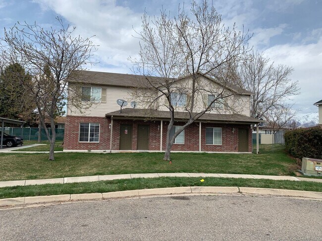 Photo - 1728 N 1500 W Unit F