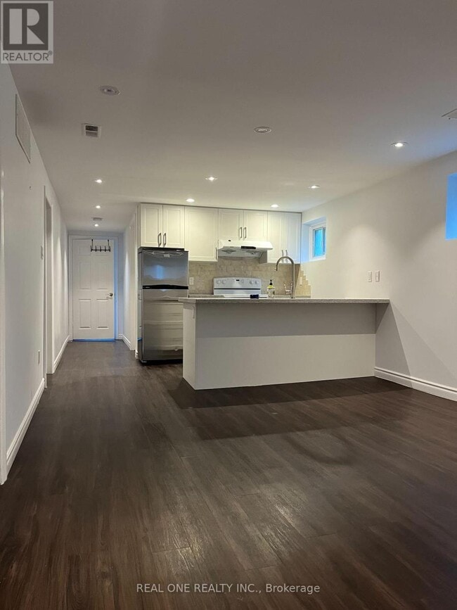 Photo - 104 Mentor Blvd