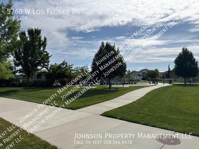Photo - 5760 W los Flores Dr