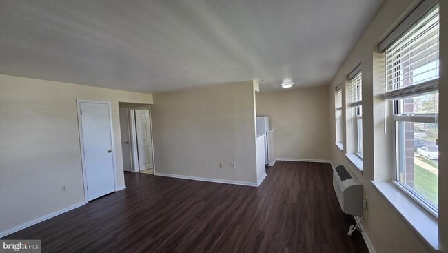 Building Photo - 200 Prince Frederick St Unit M3