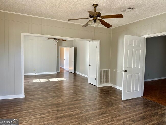 Photo - 1013 Walke Dairy Rd