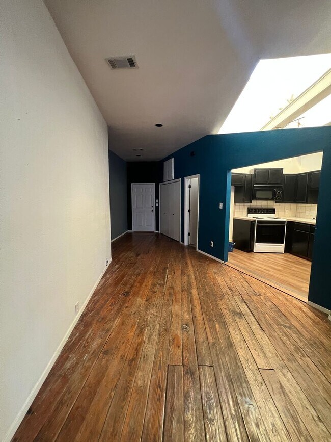 207 N Elm St Apartamento Unidad 303 Denton, TX