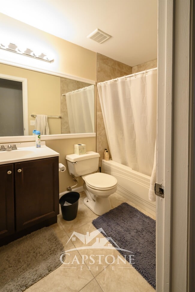 Photo - 216 Matthews Drive