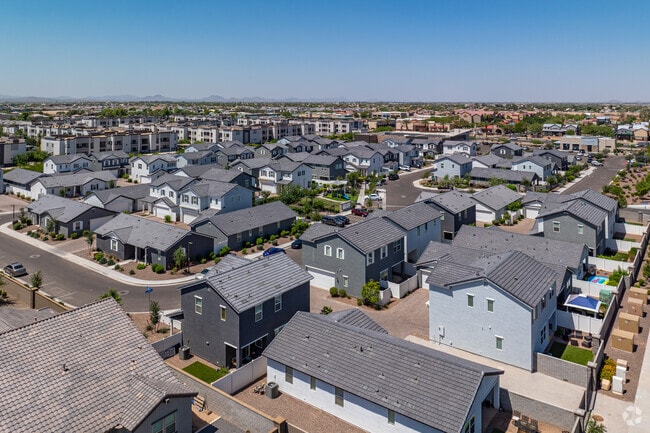 Photo - Cyrene at Estrella II-Sun Life