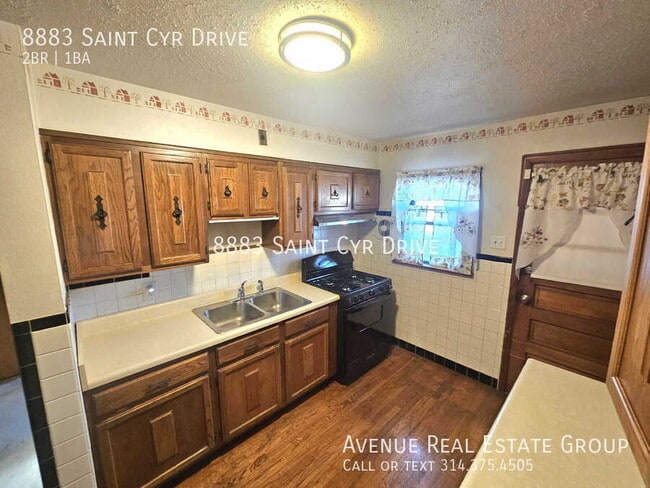 Photo - 8883 St Cyr Dr