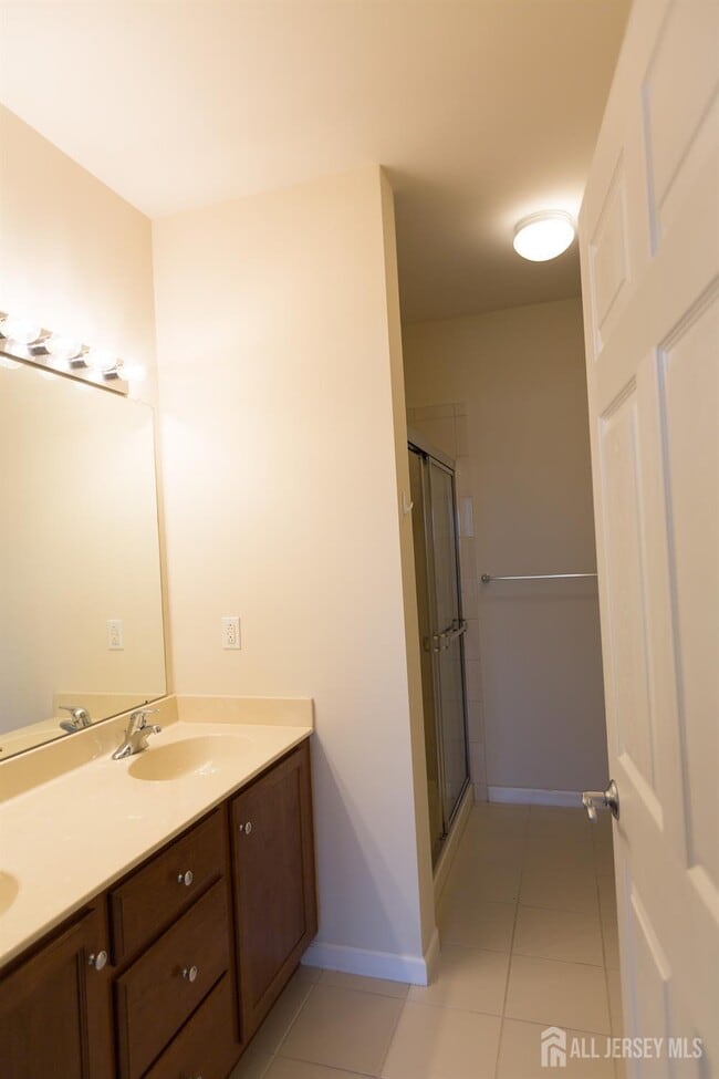 Photo - 1443 Sierra Dr