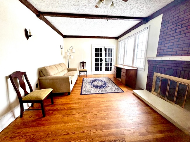 Photo - 1209 Windsor Ave