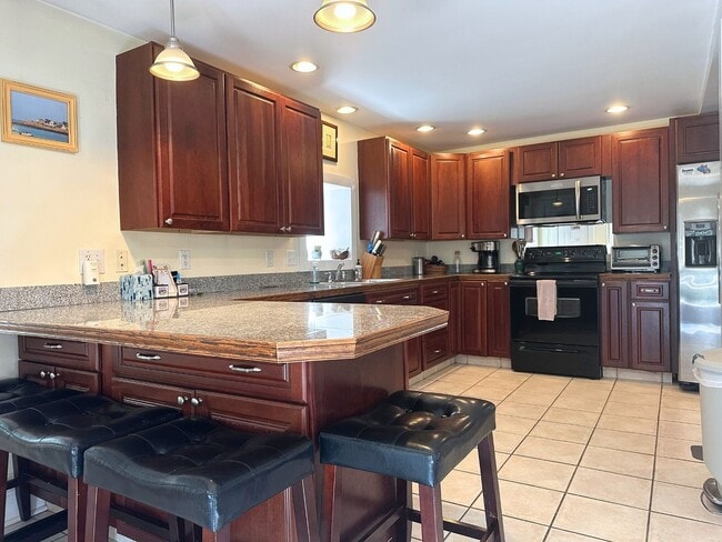 Photo - Winter Rental: Available Oct. 1-May 31 (Ut...