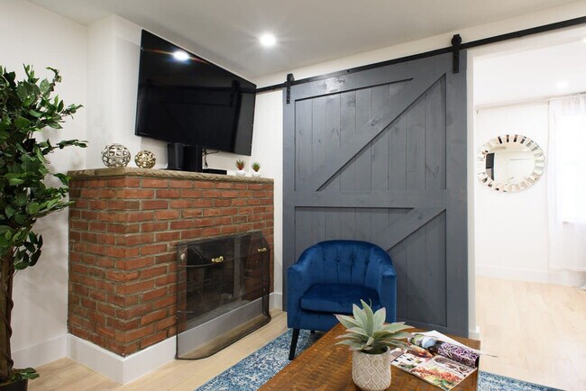 Photo - 244 E 75th St Unidad FL6-ID1021949P