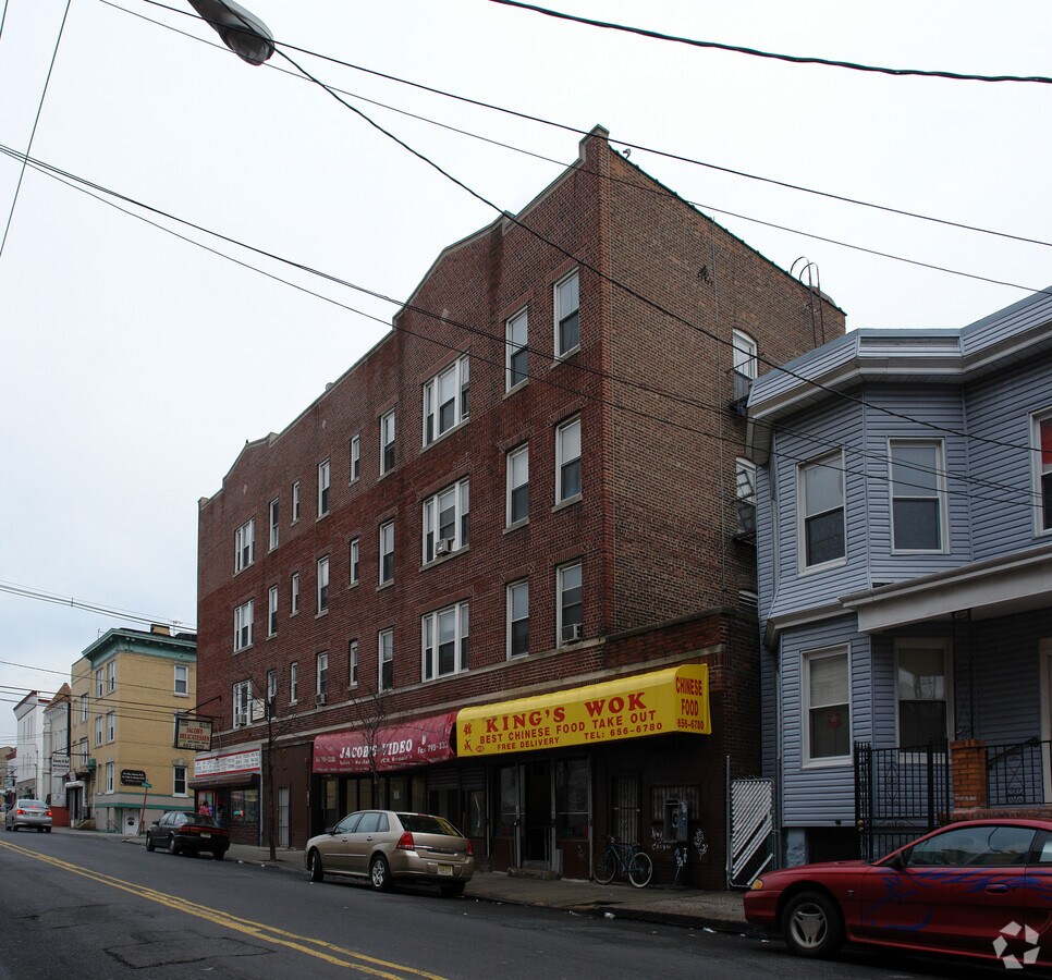 Photo - Gyalsten Apartments