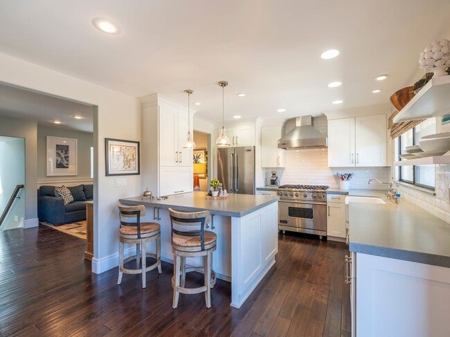 Building Photo - 4 Santa Cruz Ct