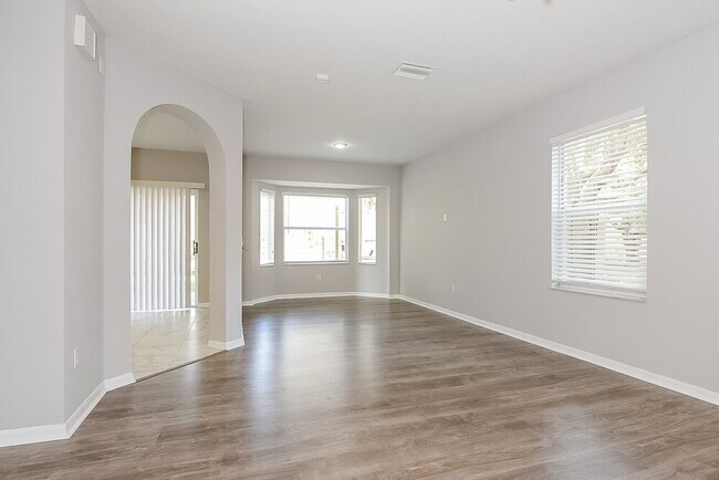 Photo - 1122 Lake Shore Ranch Dr