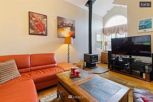 Sala de estar - 1317 Ethan Ct