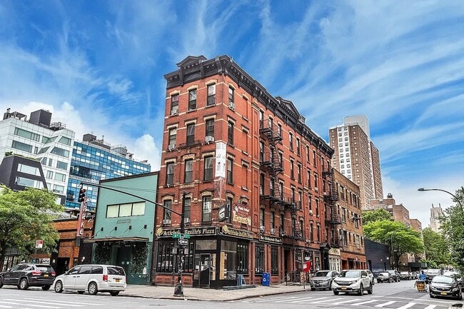 Photo - 457 W 17th St Unidad 1