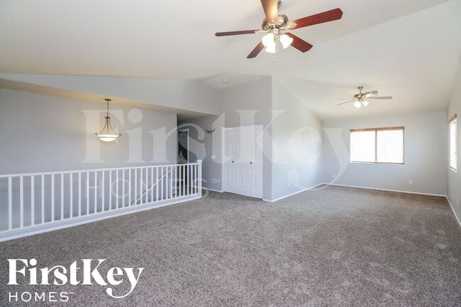 Photo - 375 W Jersey Way