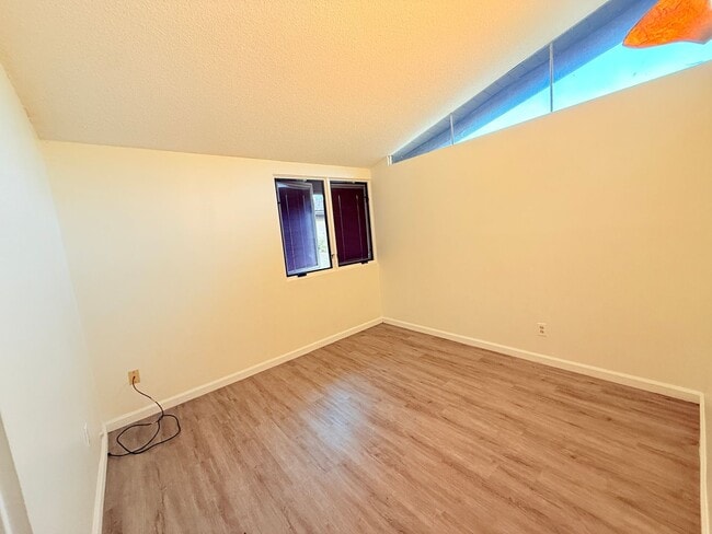 Photo - 401 N Lupine St Unit A