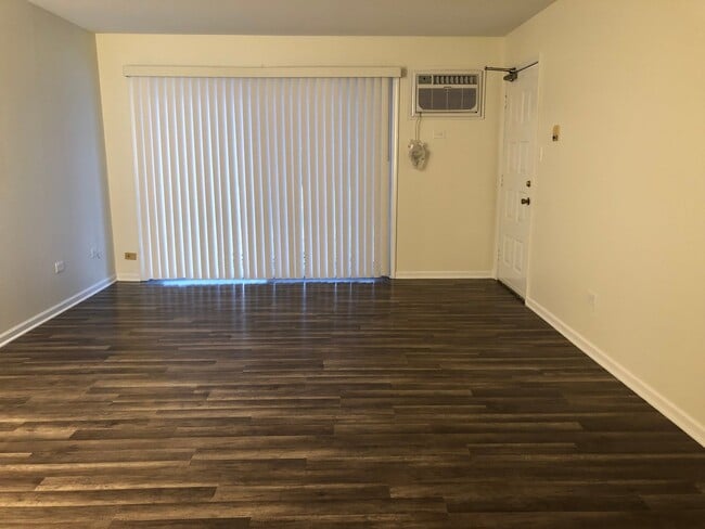 1211 Whispering Hills Ct Unidad 1A