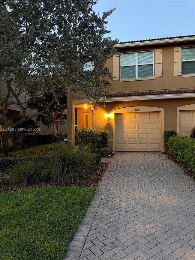 5292 Palm Colony Dr