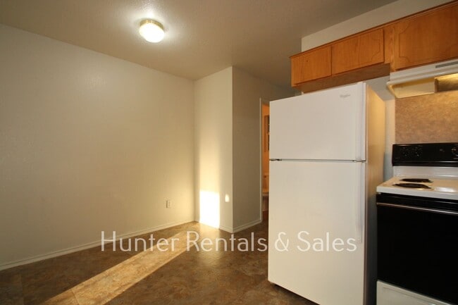 Photo - Summer Move In!!!