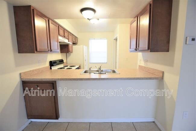 Building Photo - 5514 Decatur St