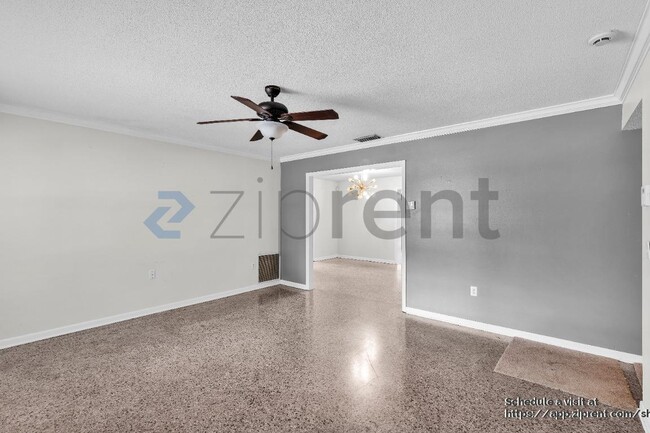 Photo - 803 Ellendale Dr