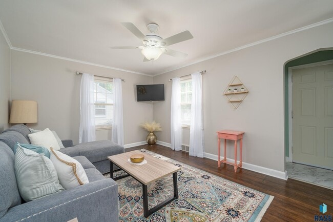 Photo - 1219 S Glendale Ave