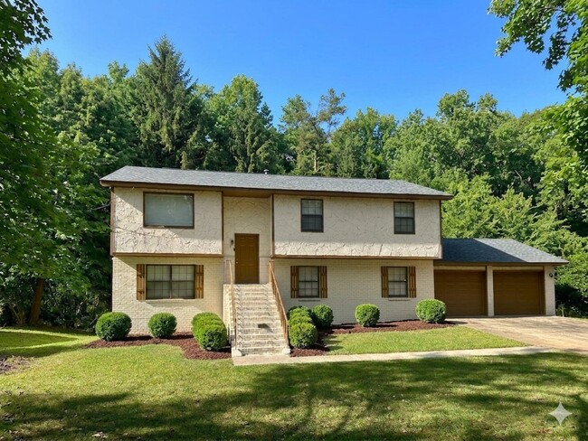 Building Photo - 1 Rainbow Dr